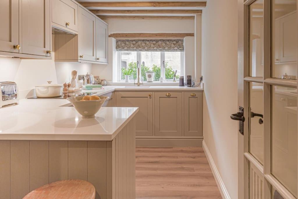East Barn Cottage - Refurbished Barn Conversion! Weston Subedge Exterior photo